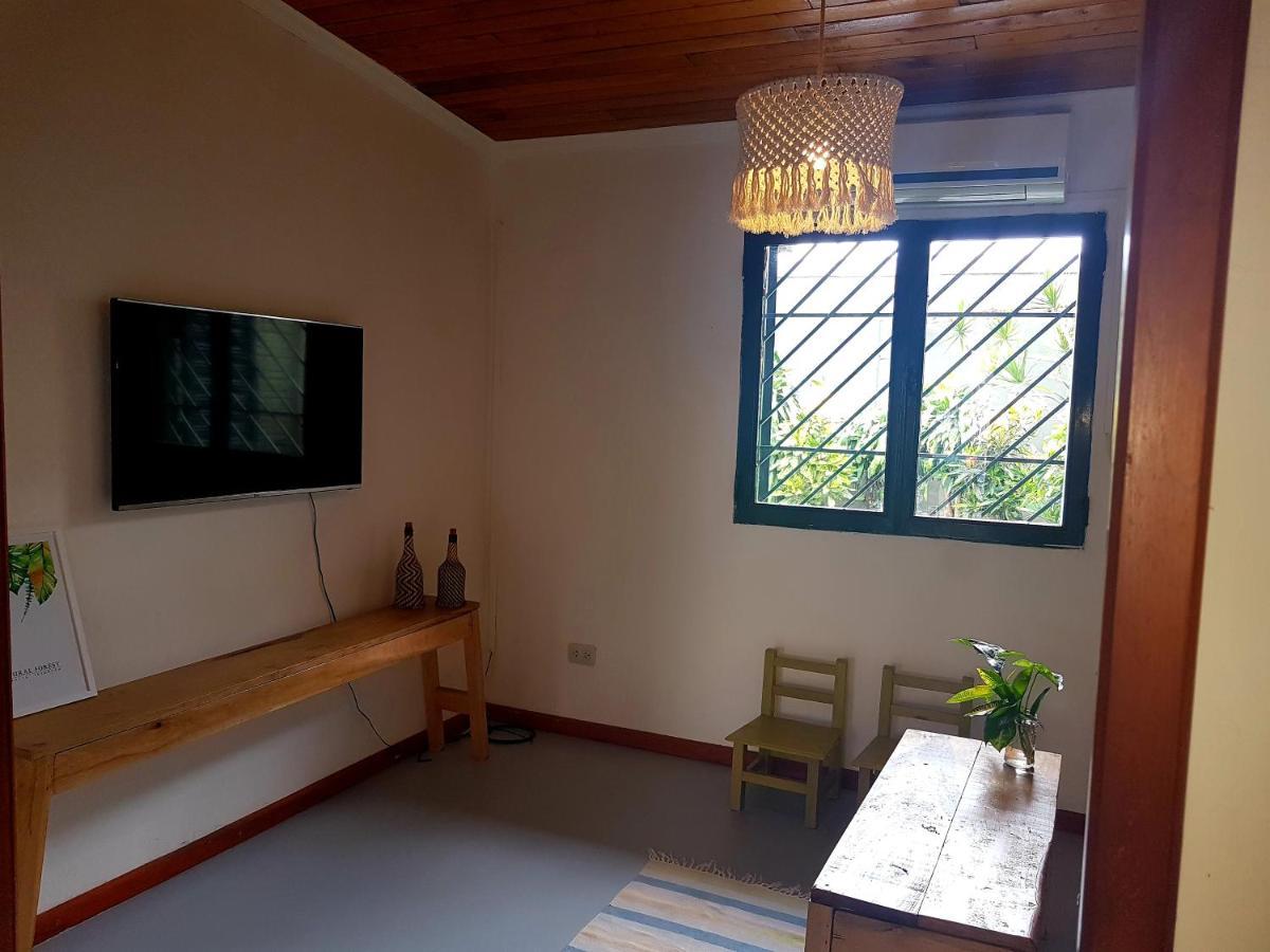 Villa 102 House à Puerto Iguazú Extérieur photo