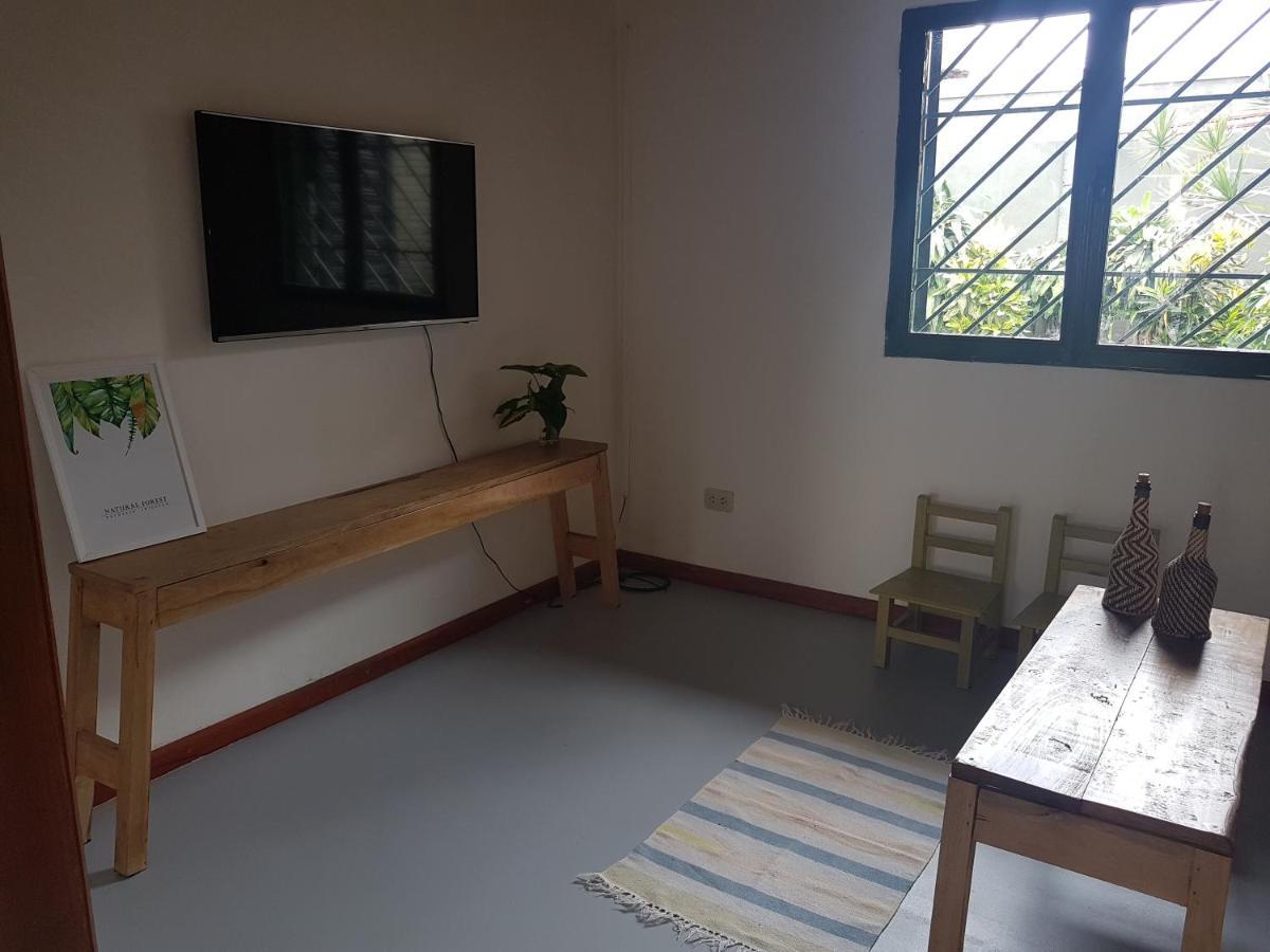 Villa 102 House à Puerto Iguazú Extérieur photo